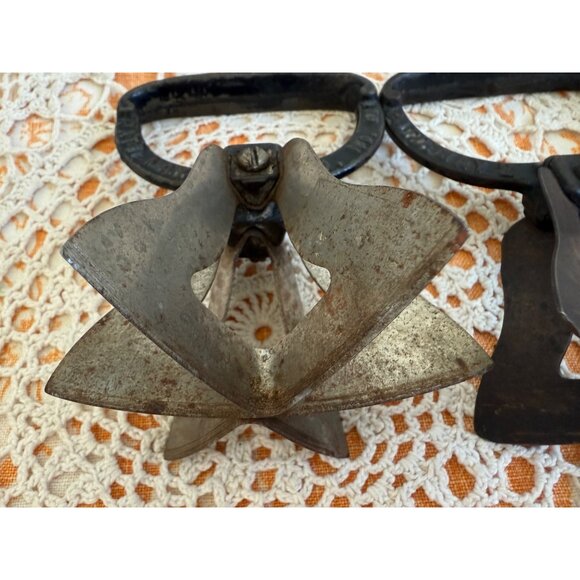 Antique 1800's lot of Two Bell Shaped Food Choppers Cast iron Primitive - Picture 4 of 11